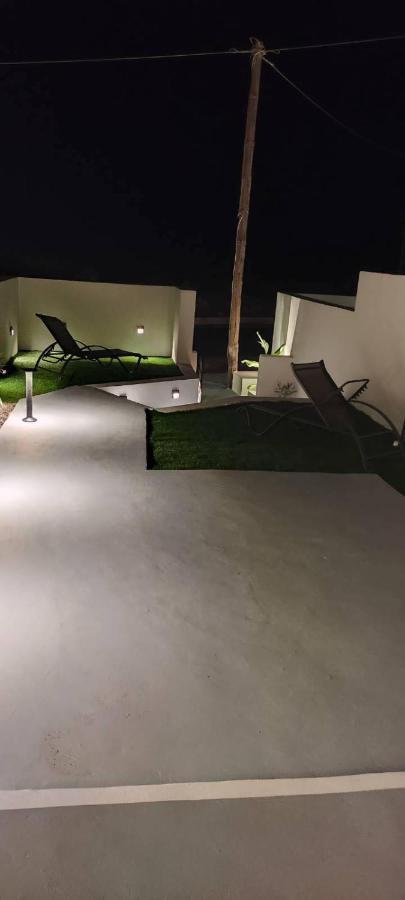 Lejardin Suites Santorini Pyrgos Kallistis Ngoại thất bức ảnh
