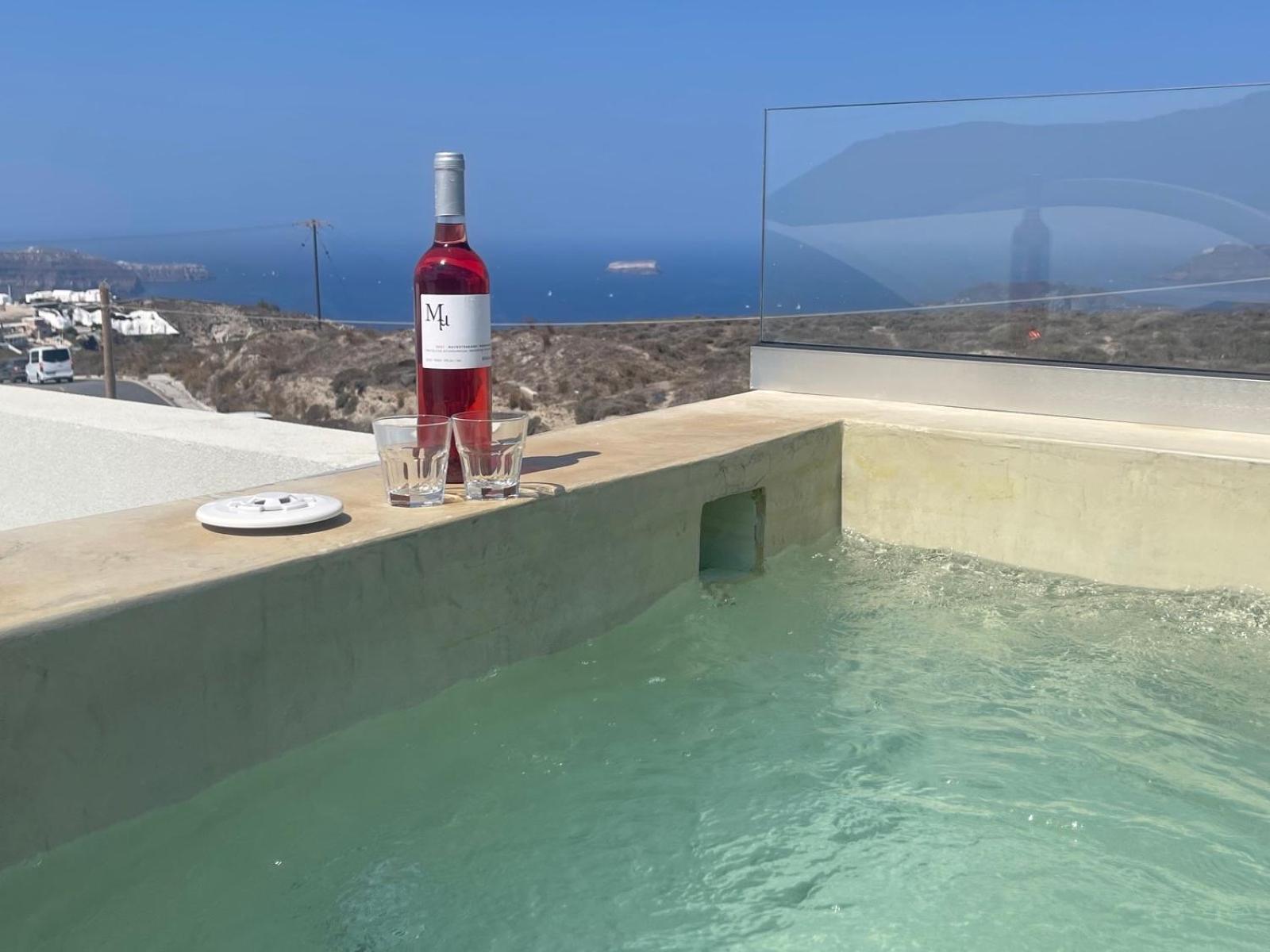 Lejardin Suites Santorini Pyrgos Kallistis Ngoại thất bức ảnh